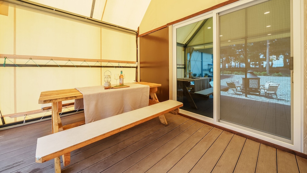 Namhae Chojun Bada Forest Glamping