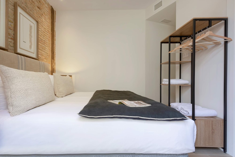 Exclusive 2-bedroom Near the Cathedral. San Matías I