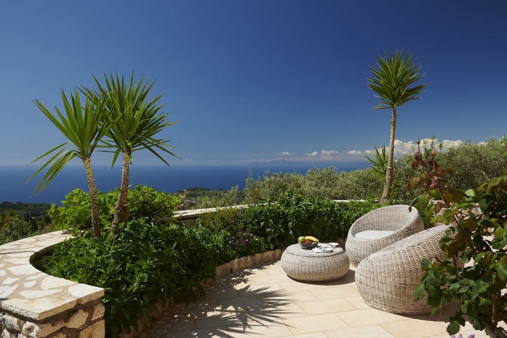 Art Blue Villas