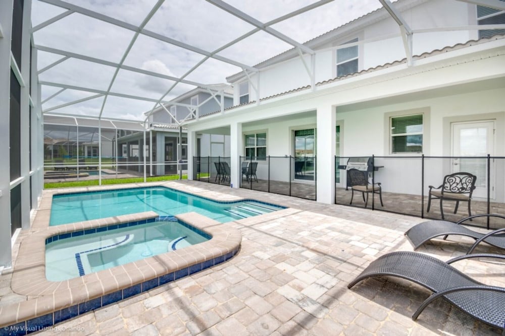 Villa in Champions Gate Resort 2528 - Image 2