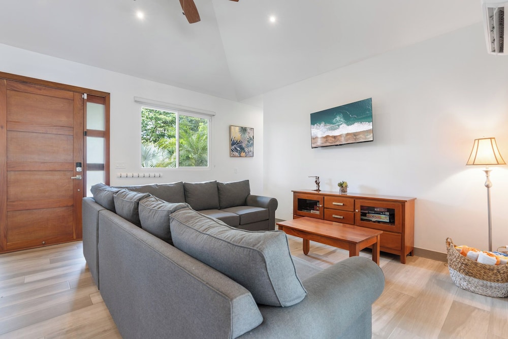 Beautiful home in a gated Neighborhood, Walking Distance to Beach with Garden