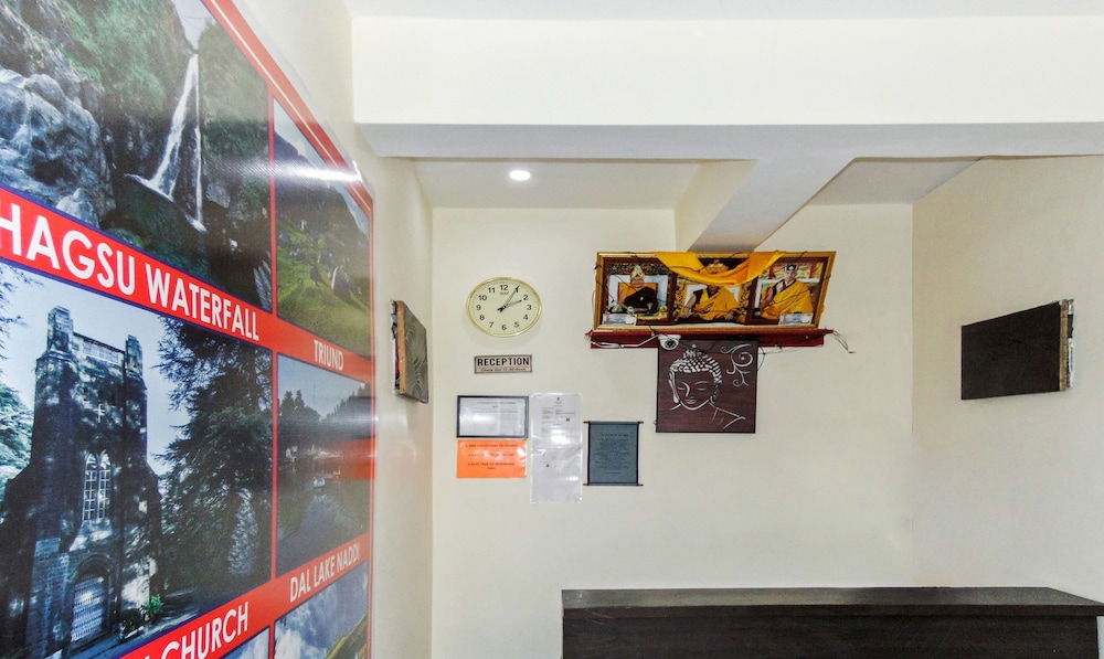 Lobby & Reception