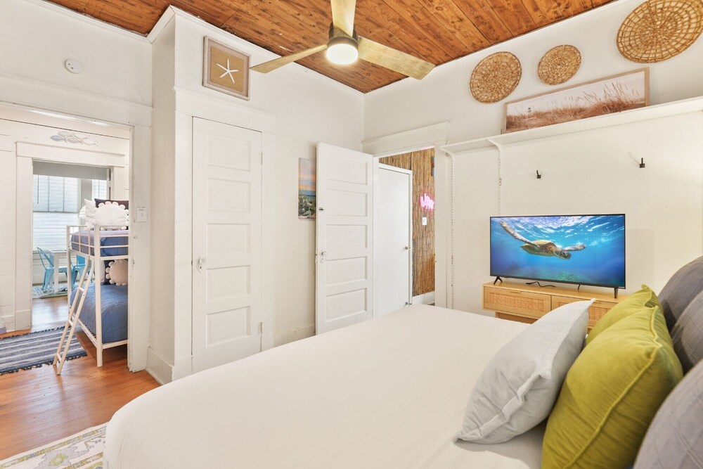 The Grand on Ave O by Ryson Vacation Rentals