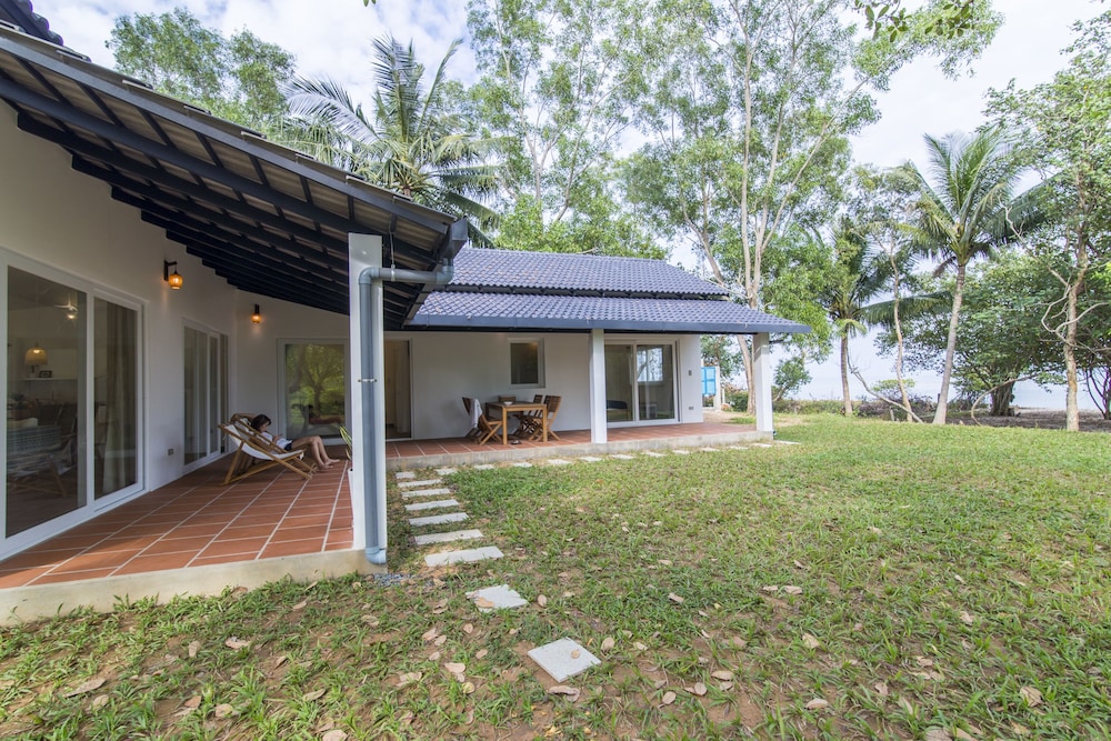 Cashew Cashew Villa
