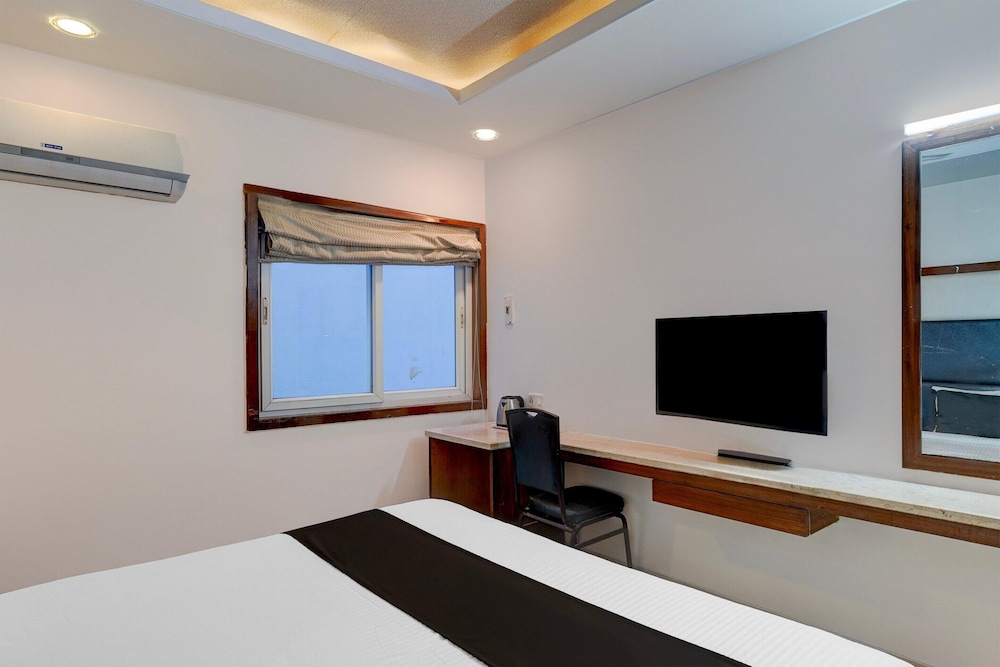 Super Townhouse Arcot Road