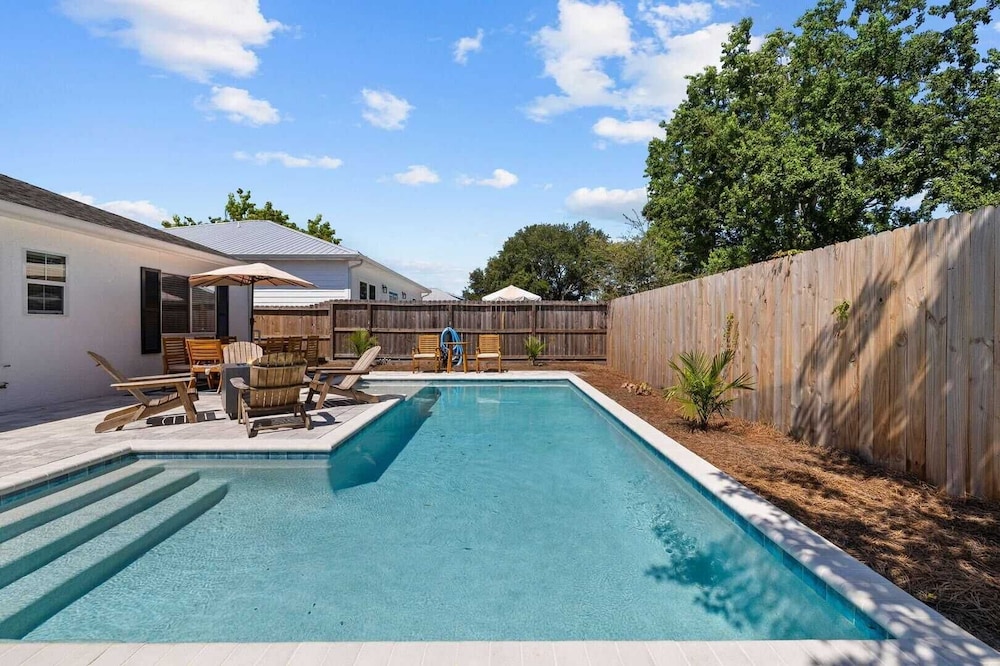 Walk to Beach, Private Pool + Fire Pit, Bonfires! G By The Sea by Avantstay