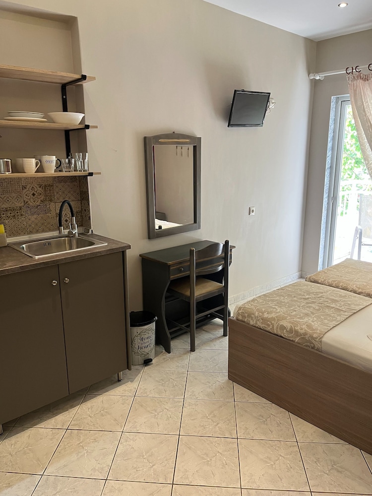 Room-beautiful Bedroom for 4 People in L photo 3