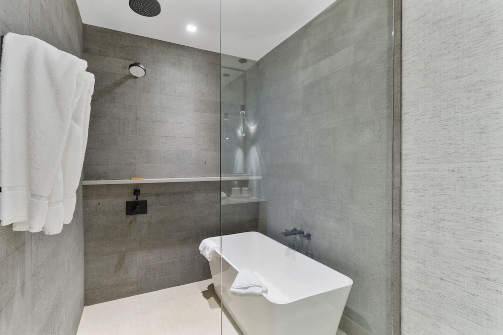 One Empire Pass at Deer Valley Resort - Three Bedroom Residence #402 3 Condo