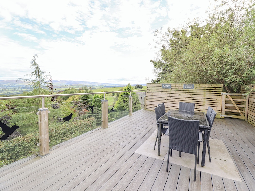 Hilltop Lodge