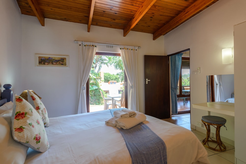 San Lameer Villa Rentals 2843