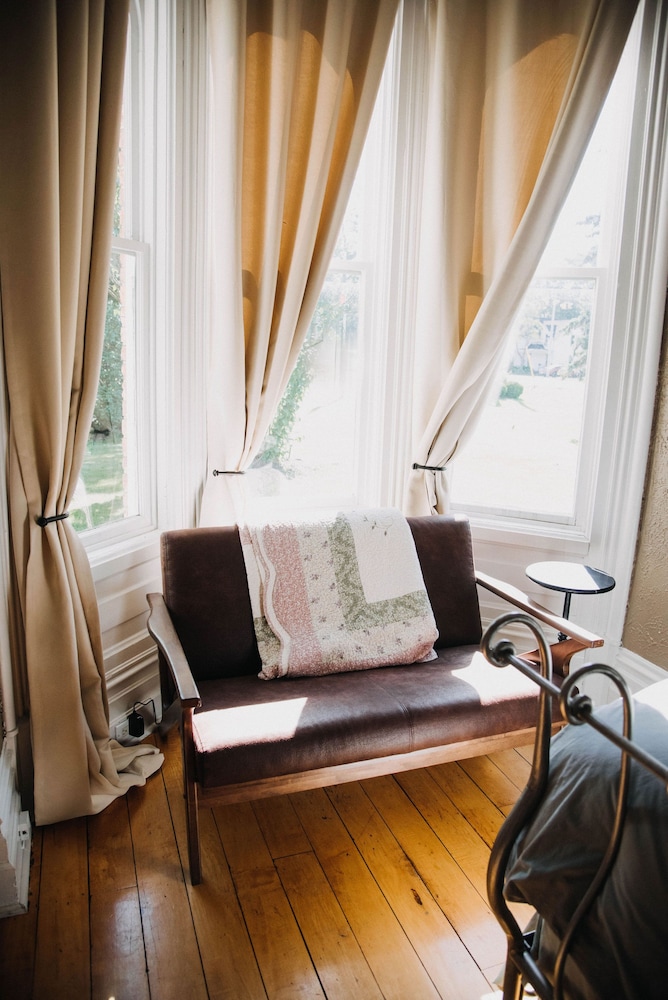 Iron Kettle Bed and Breakfast