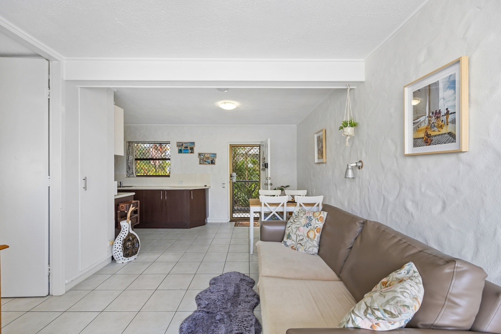 Great Location 1-bed With Pool