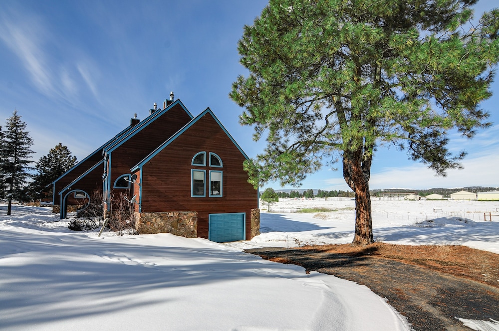 Picturesque Pagosa Springs Retreat w/ Mtn Views! view 4