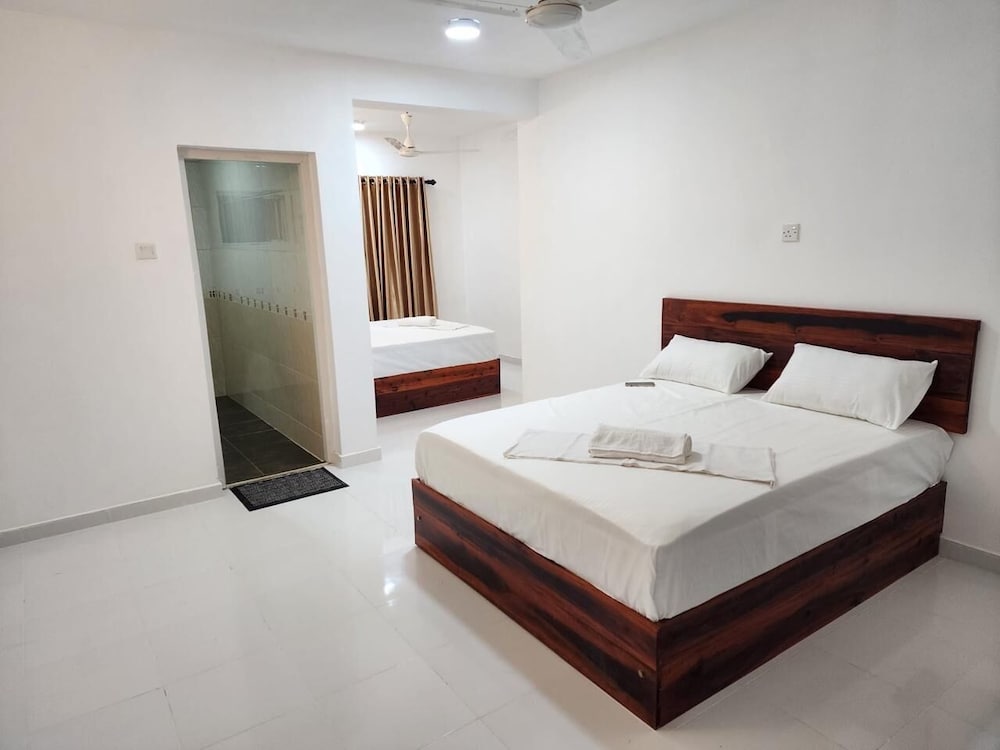 Island Inn Colombo00 view 2