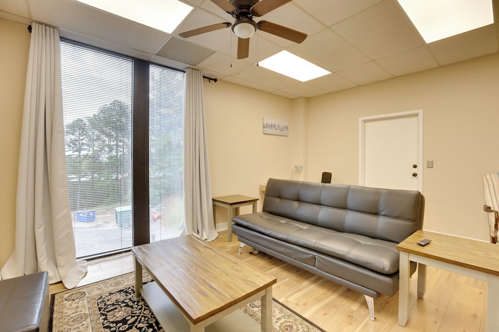 Birmingham Apt: 2 Mi to UAB Campus