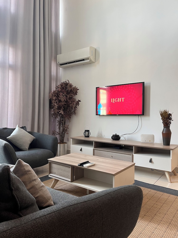 Easy Stay at Embassy Gardens Apartment