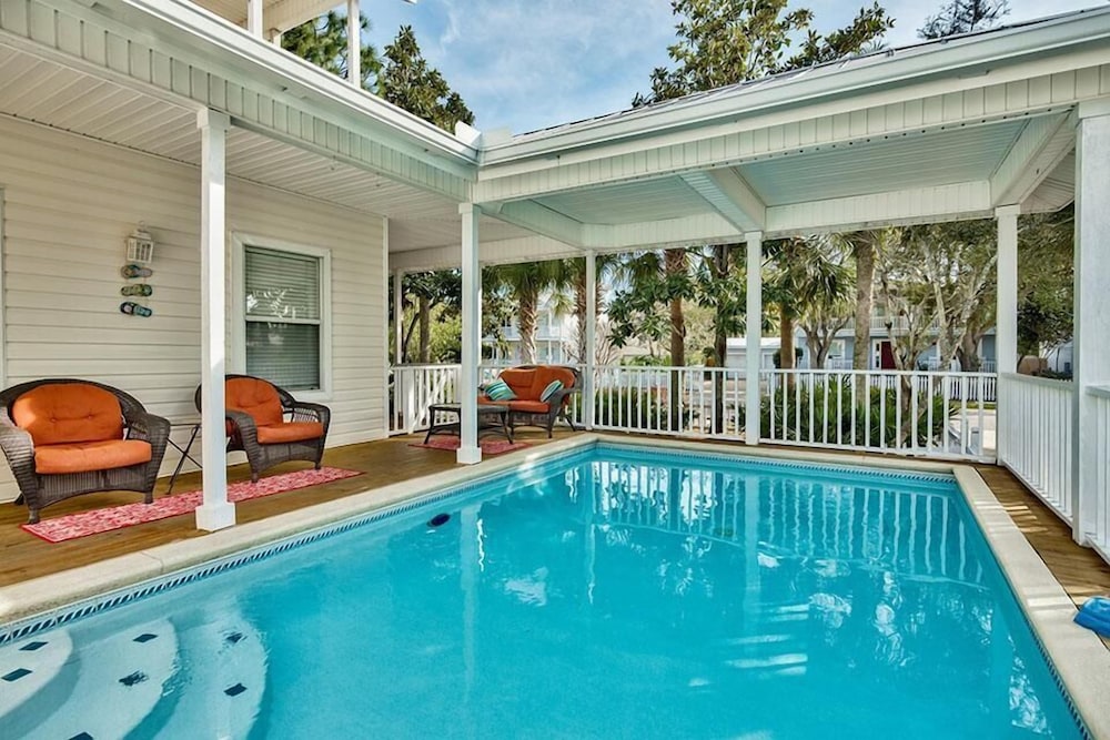 SUMMER SHANDY 4 Bedroom Holiday Home by Five Star Properties