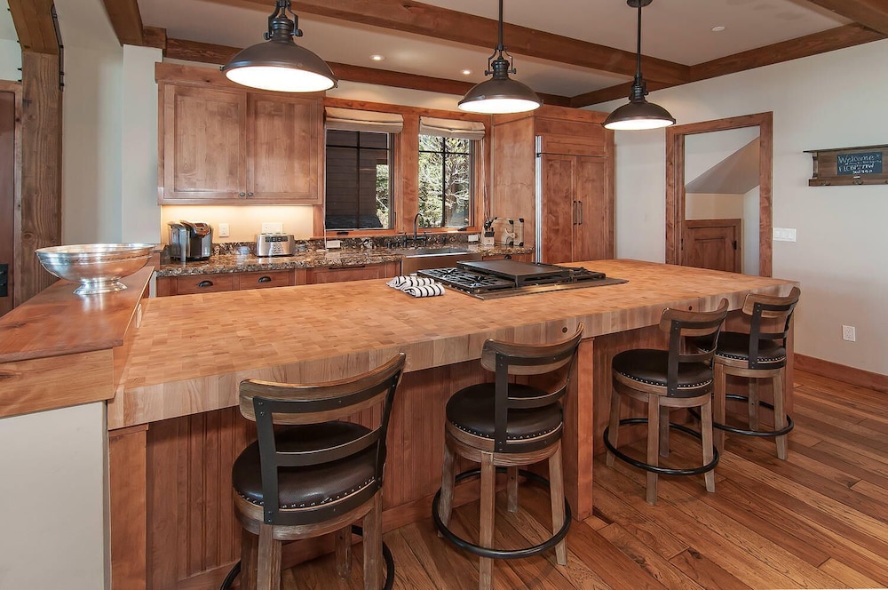 West Lake Serenity 180 Degree Lake Views view 3