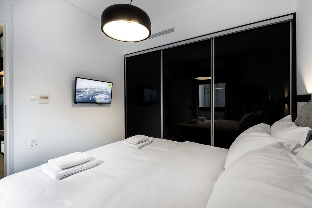 Elysan Urban Stays