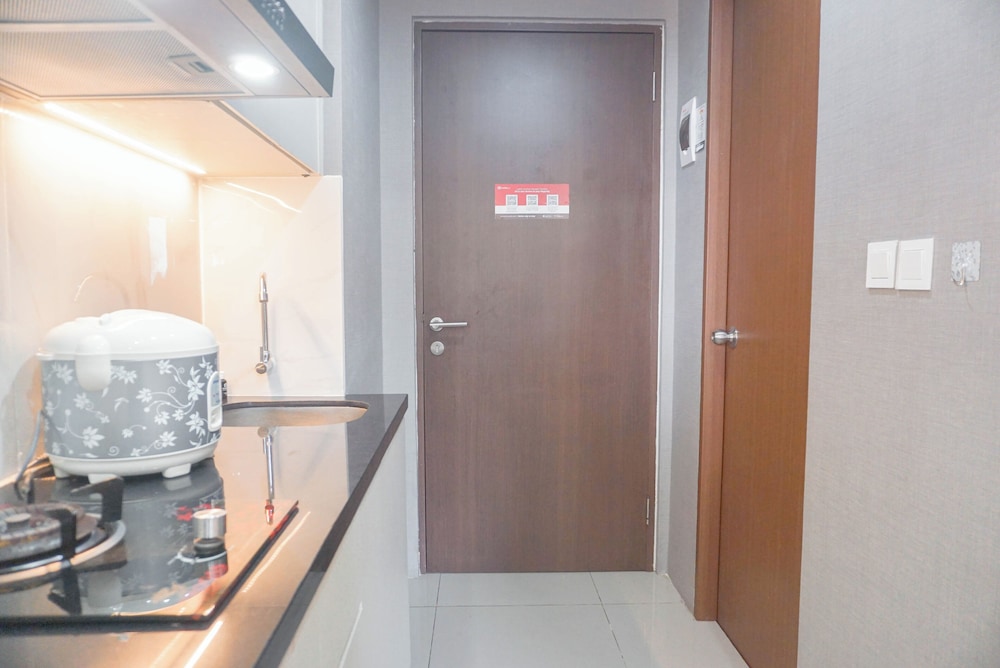 Comfortable Design Studio Room At Transpark Juanda Bekasi Timur Apartment