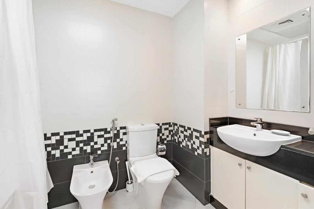 Silkhaus Modern Pad With Pool Gym Near Reem Park