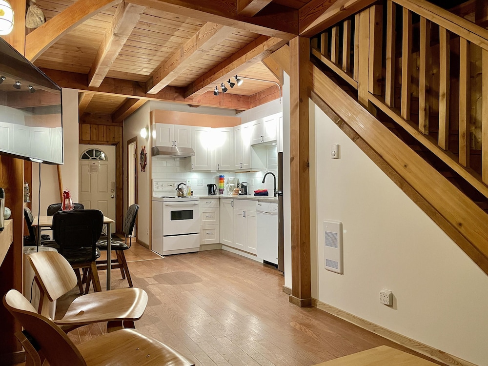 Black Bear Cottage - Image 2