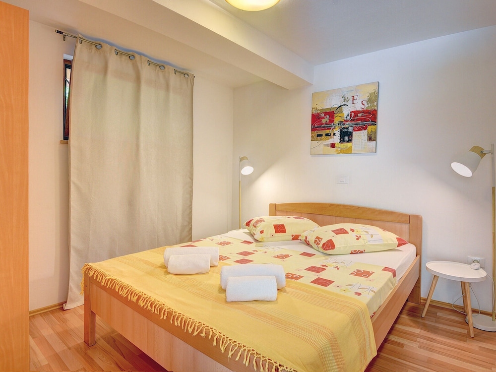 Apartment in Croatia Near the Coast view 4