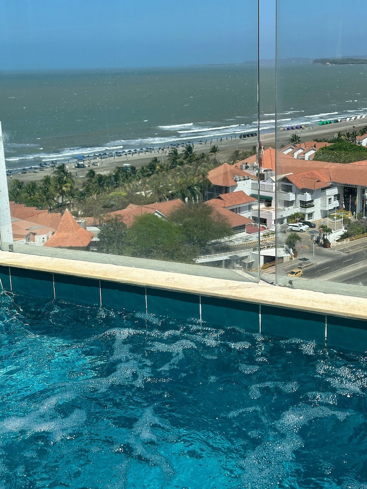 Sunno Beach Condominium - Playa Azul