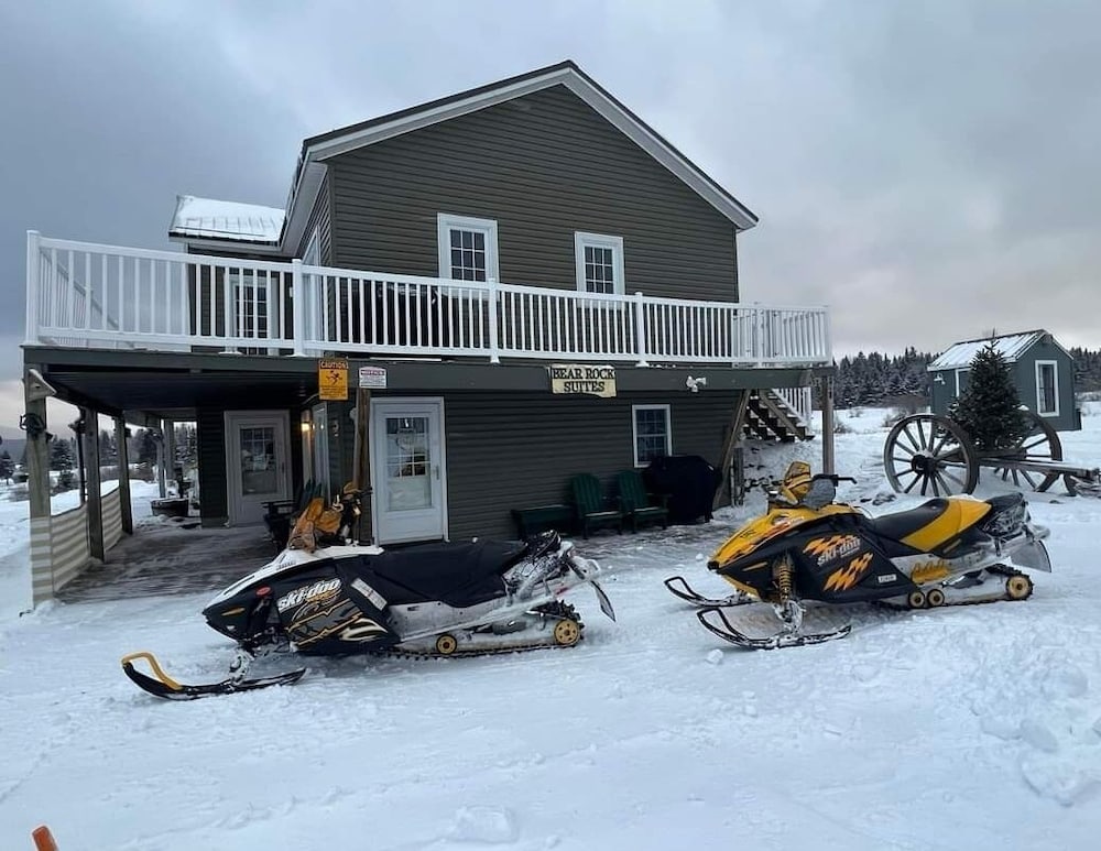 Bear Rock Suites
