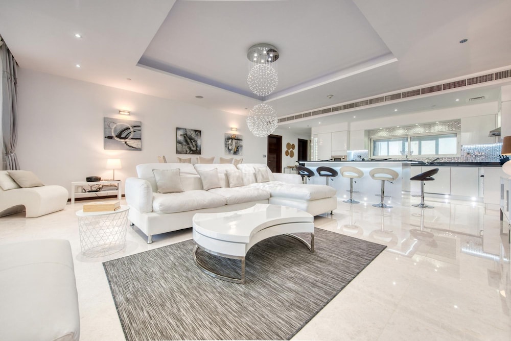 Stunning Sea View Private Beach on the Palm