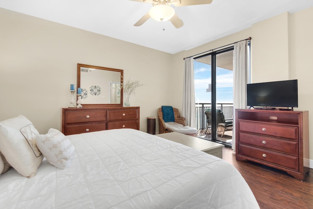 Navarre Towers 805