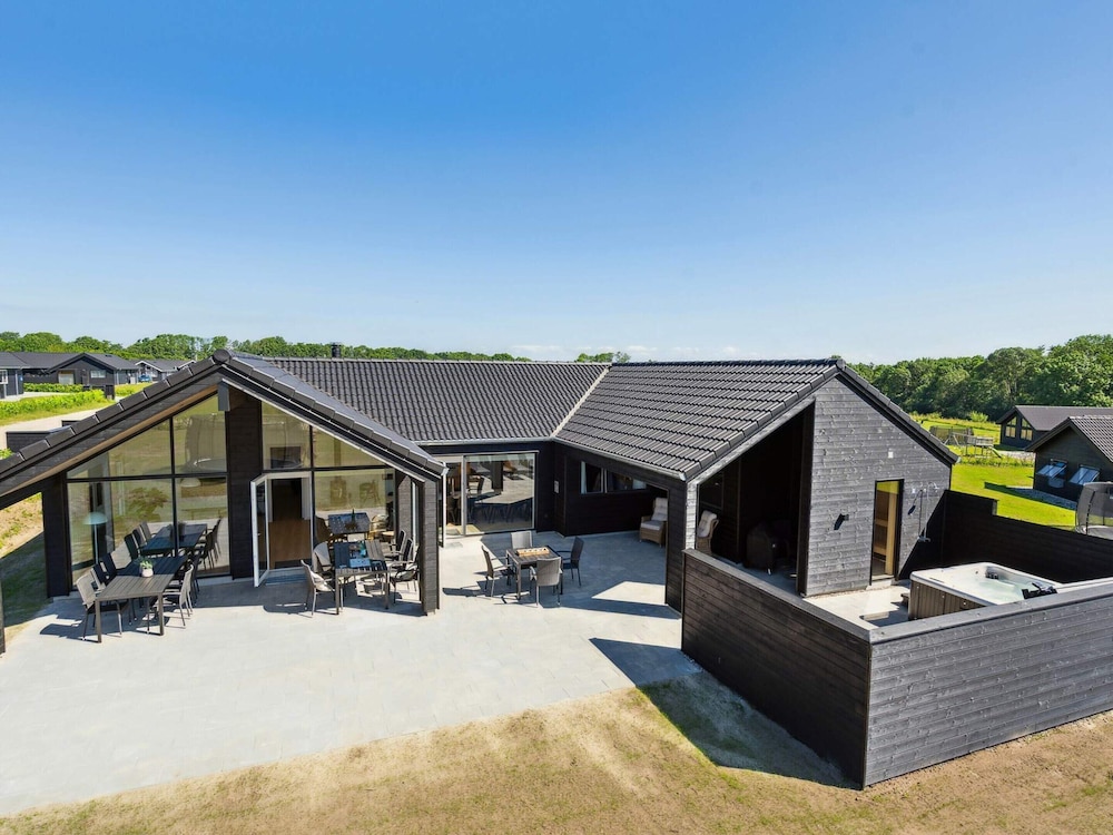 5 Star Holiday Home in Sydals