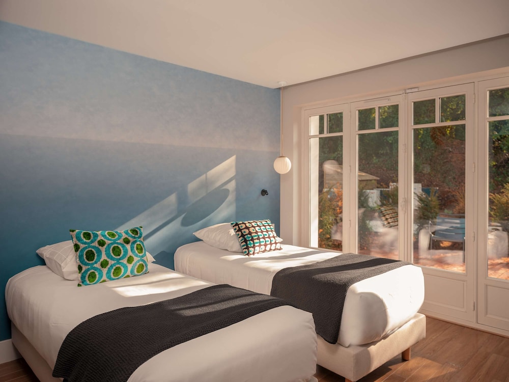 Villa des Reves Luxury in Villers Pool Jacuzzi Padel Court Close to Deauville