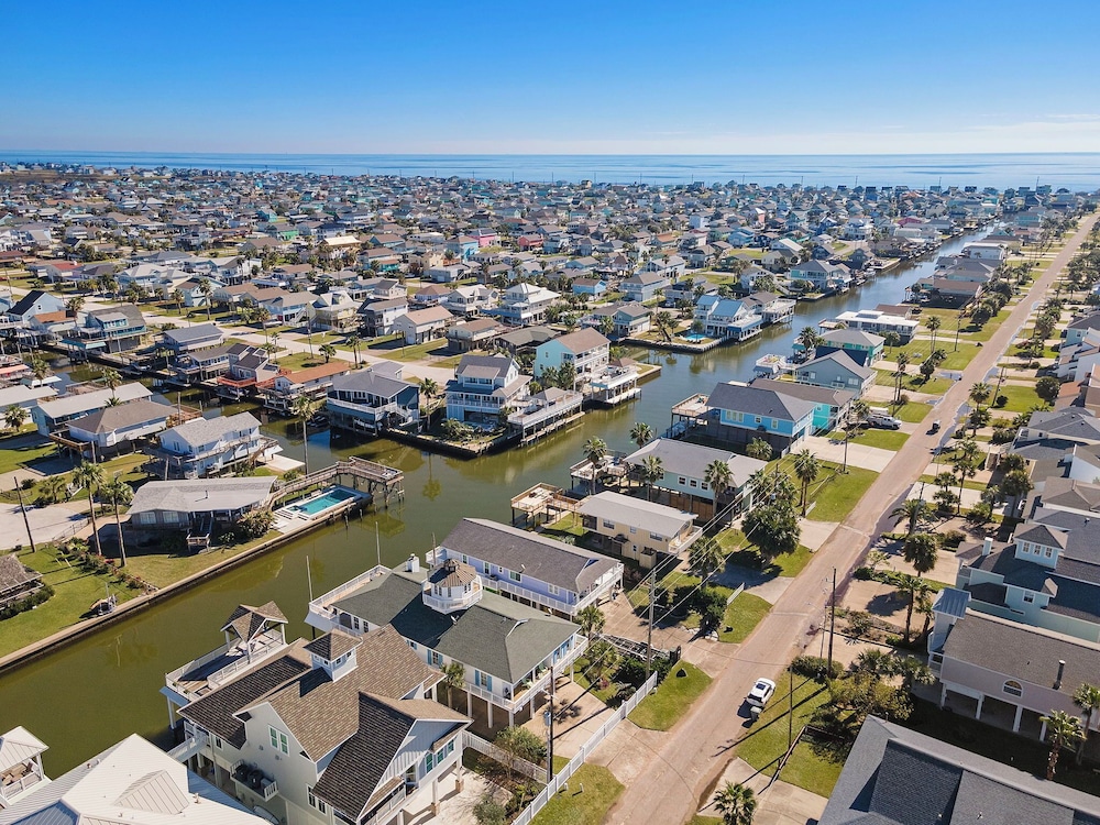 Reelview by Ryson Vacation Rentals