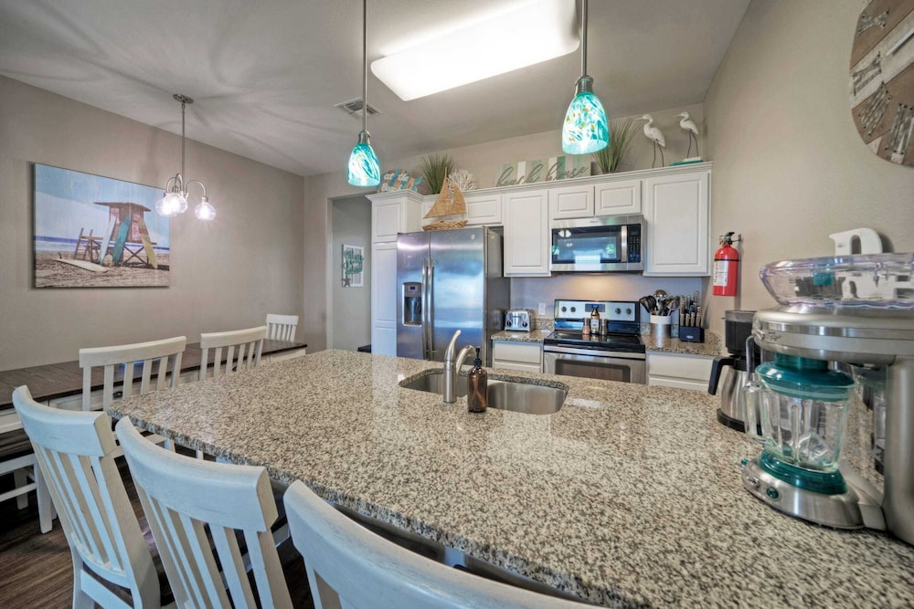 The Beautiful Place by Avantstay Mins to Beach + Family-friendly Pool