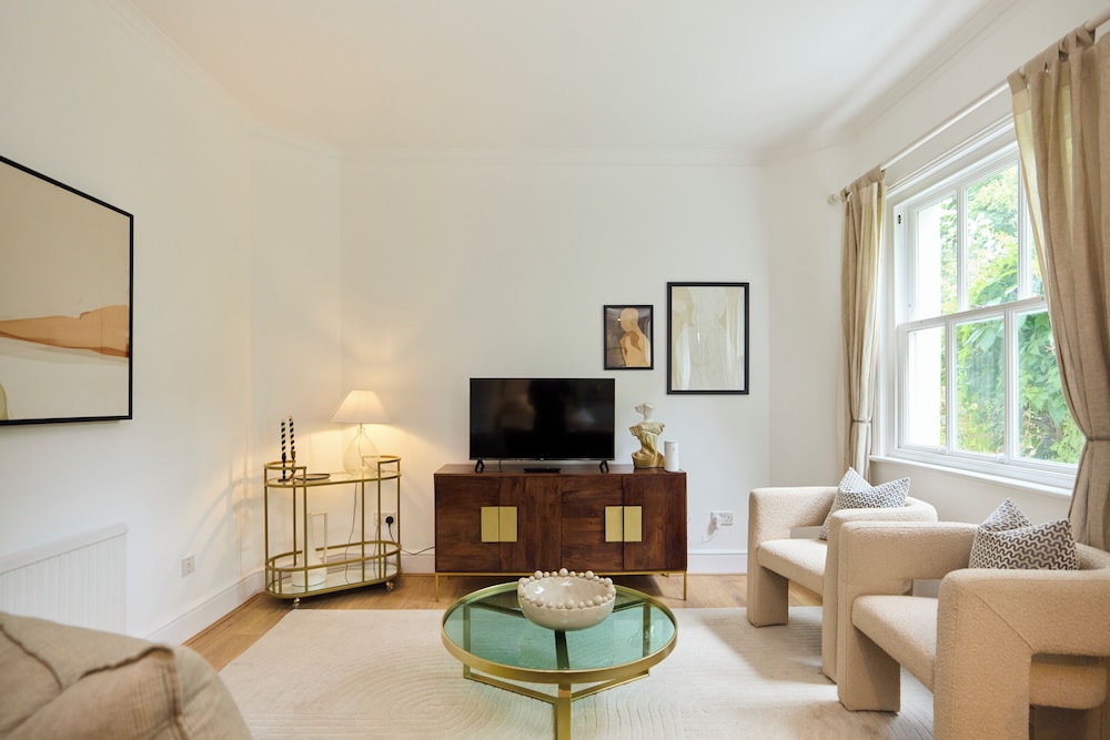 The Carlton Nook - 2BR Apartment