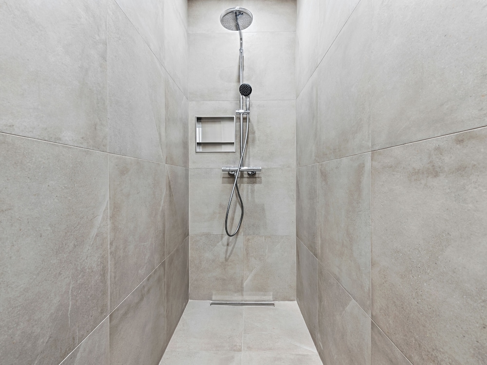 MICE&MEN Serviced Apartment City Center