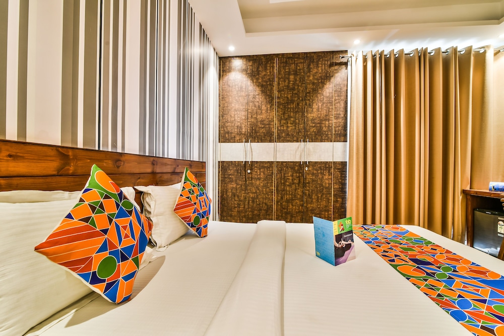 FabHotel Comfort Dome Sector 45