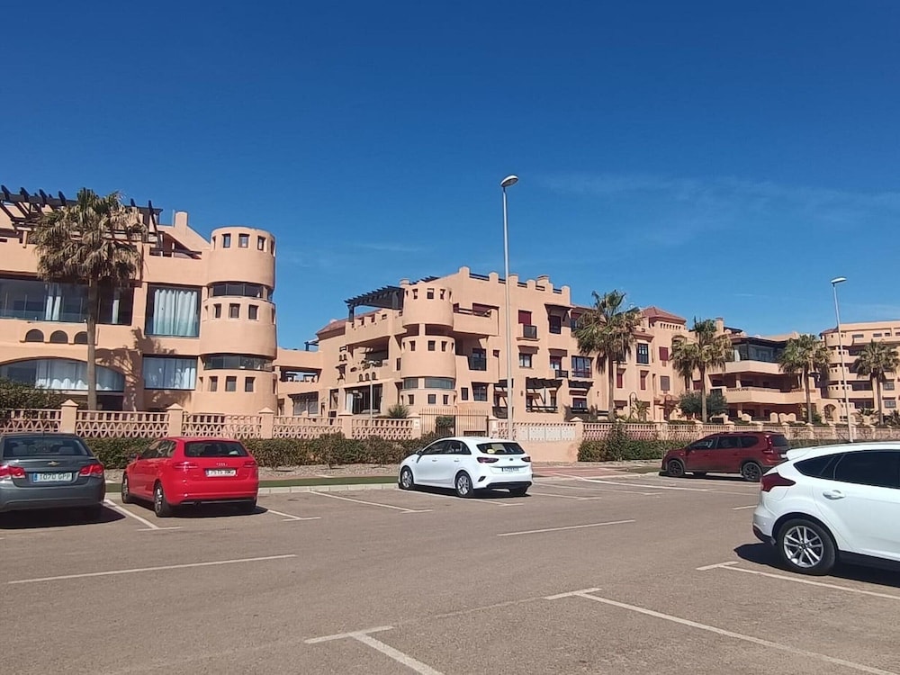 Lovely Apartment in Almeria With Garden