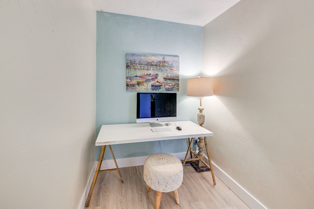 Chic Idaho Retreat w/ Hot Tub, Grill  Pool Table! - Property Image 4