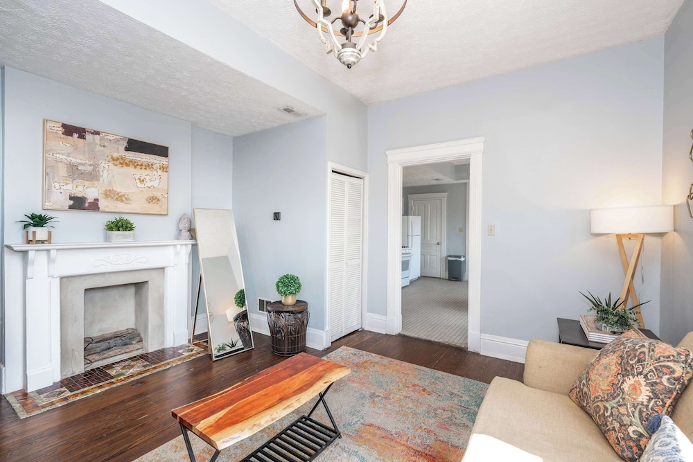 Queen City Suites For 7