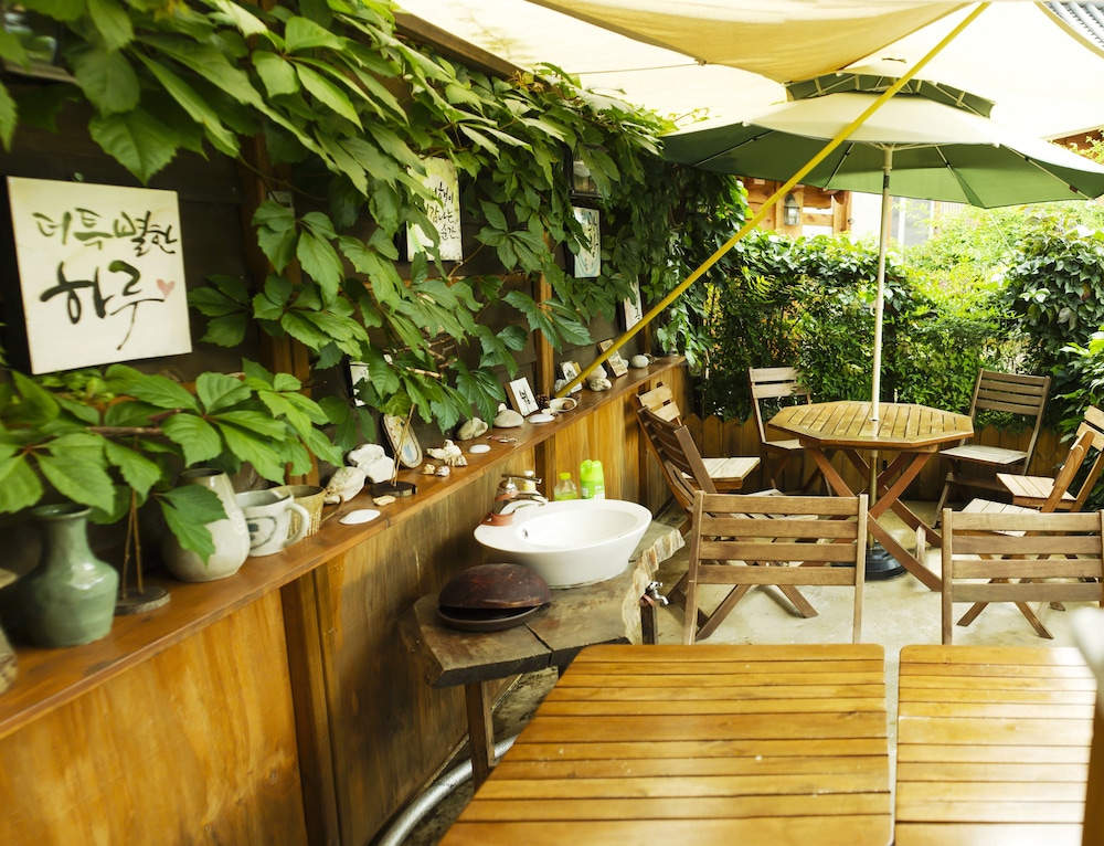 Hohomom Guesthouse