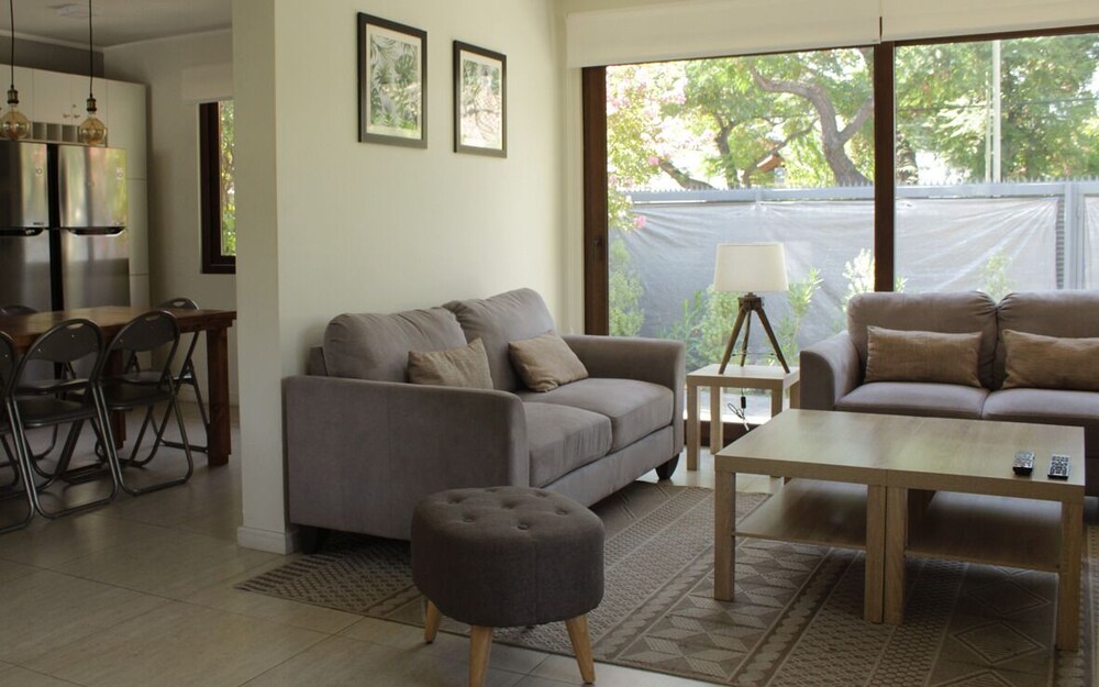 Cómoda Casa con jardín en Las Condes