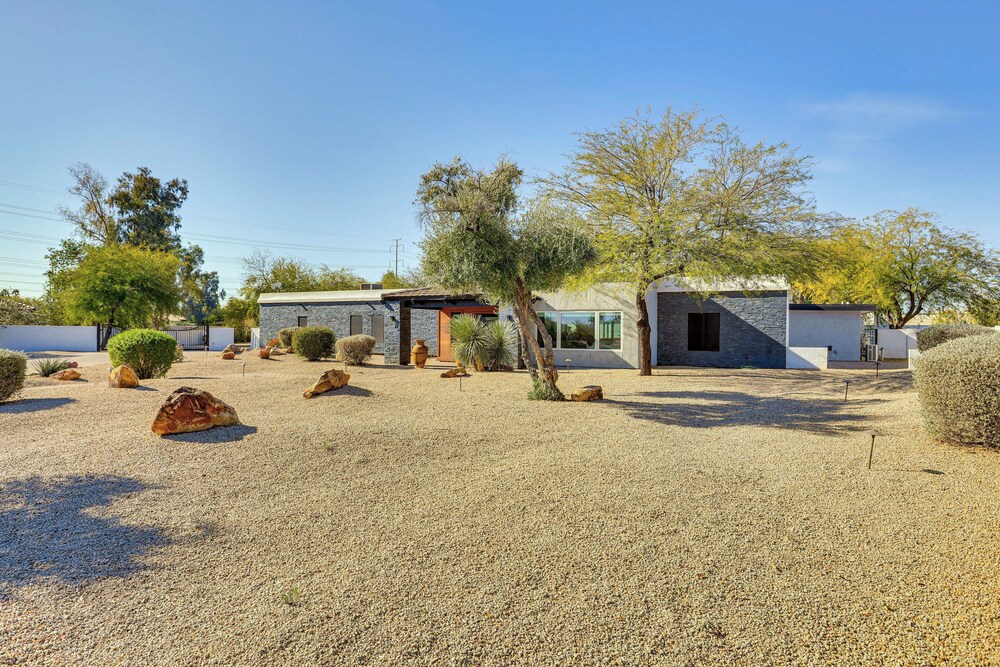 Luxury Scottsdale Home w/ Private Pool & Gas Grill