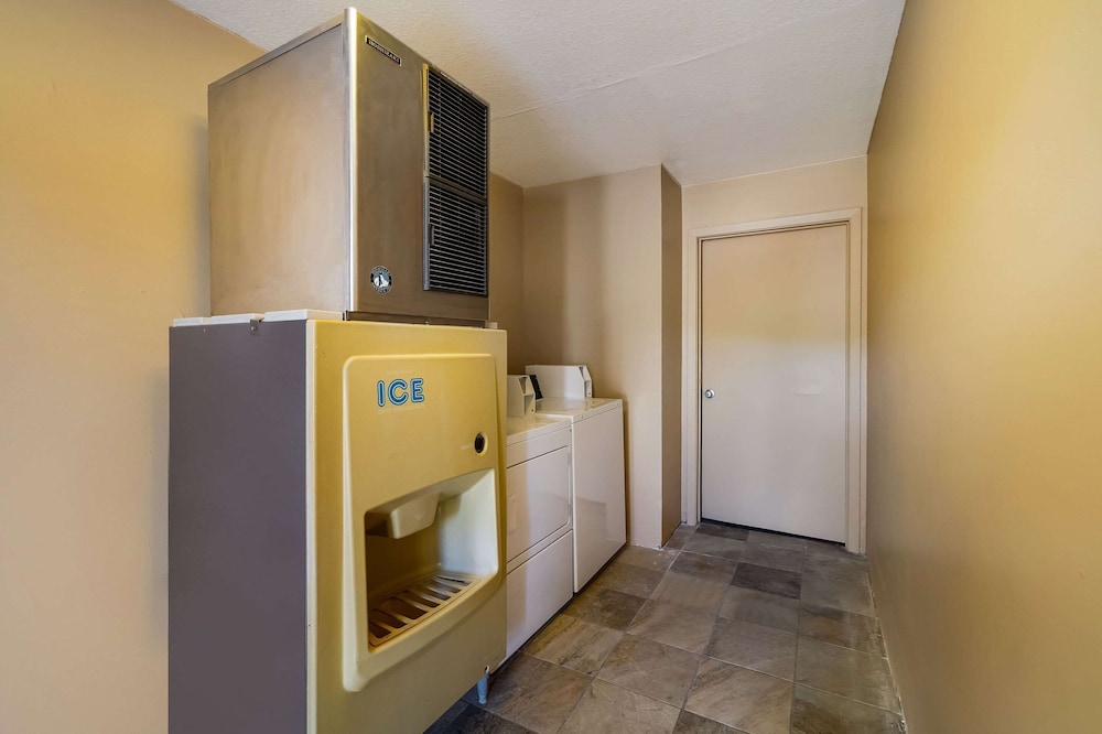 Quality Inn & Suites West Helena