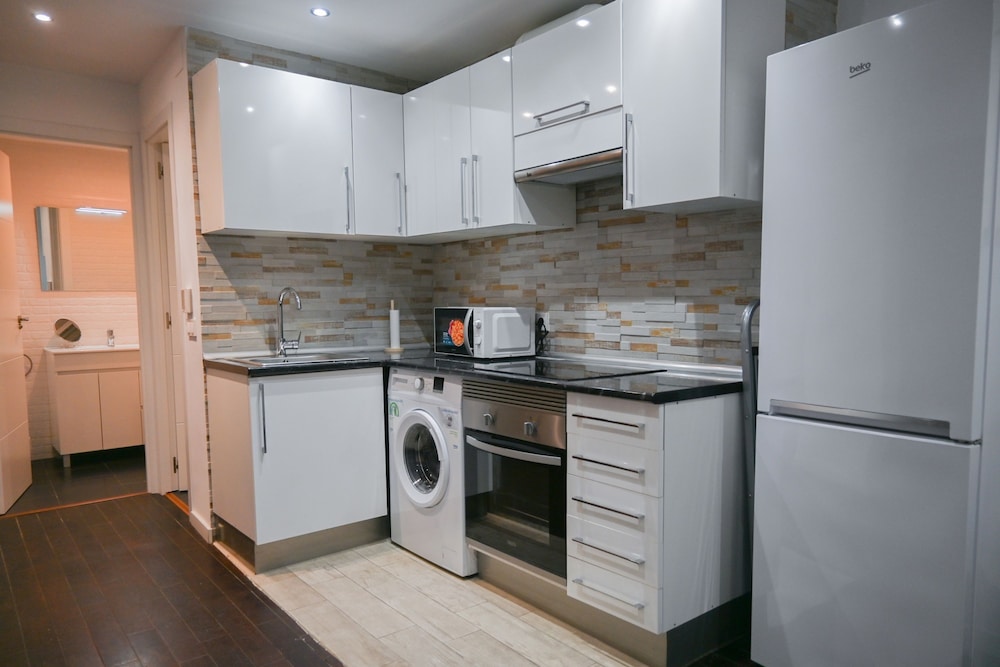 M Sen1692 Amplio Apartamento con Balc n en Calle