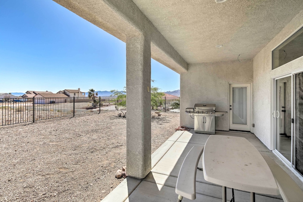 Cozy Bullhead City Home w/ Patio & Mountain Views! view 3