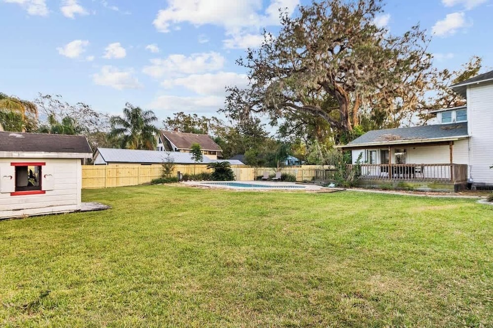 4 Bedroom Historic House, Pool, Downtown Dade City