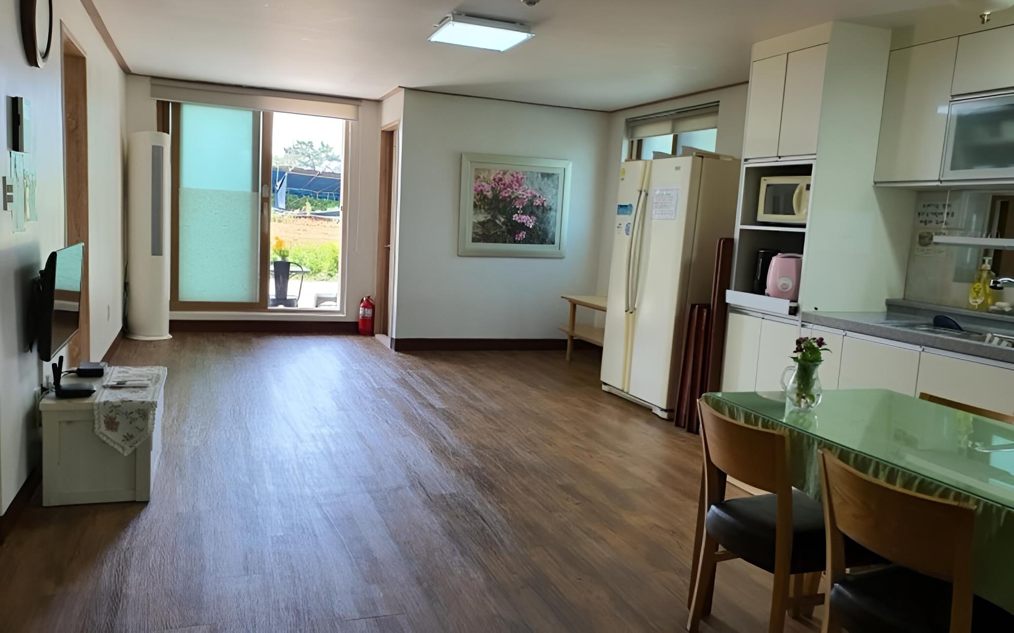 Iksan Sky Forest Pension view 2