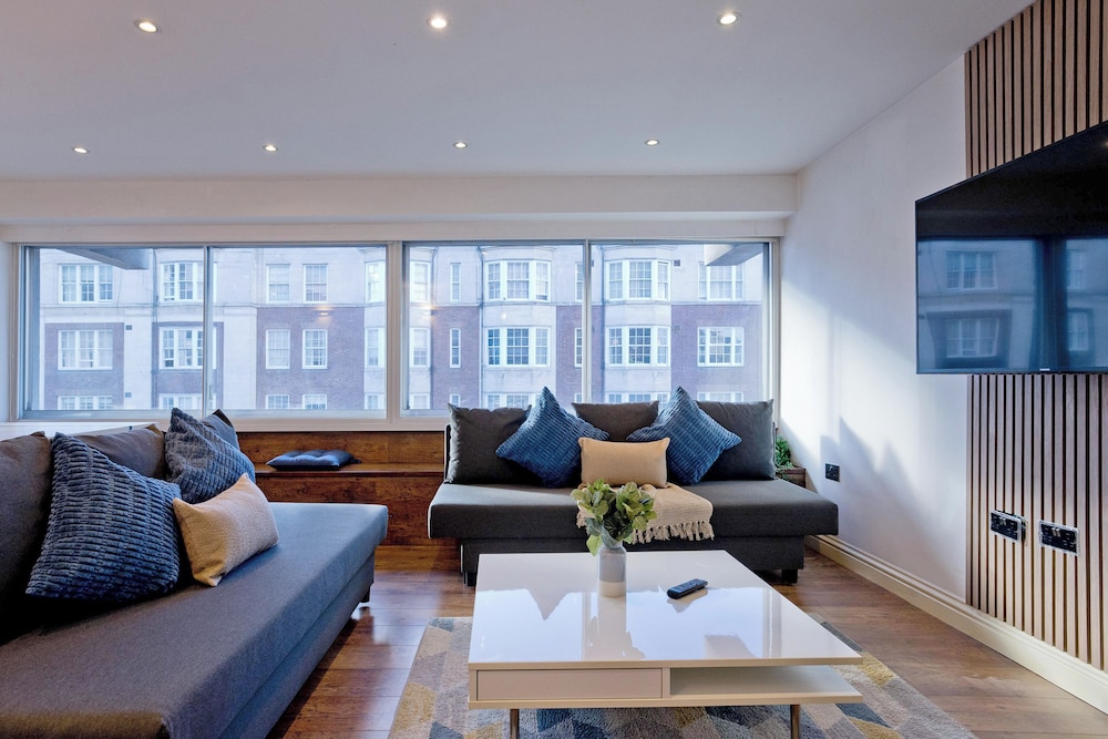 Imperial Queensborough Terrace